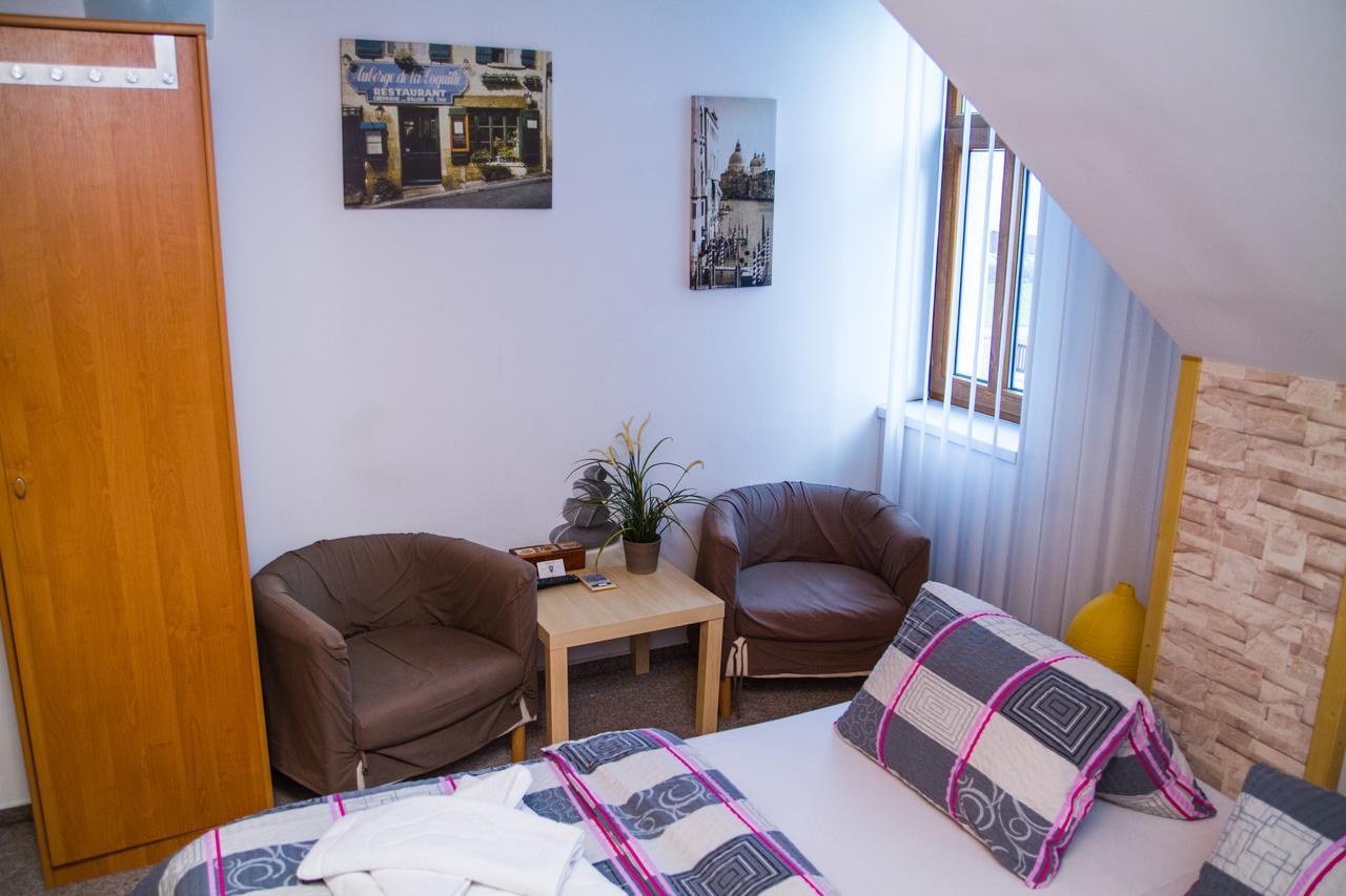 Pension Art Lazne Bohdanec Exterior photo